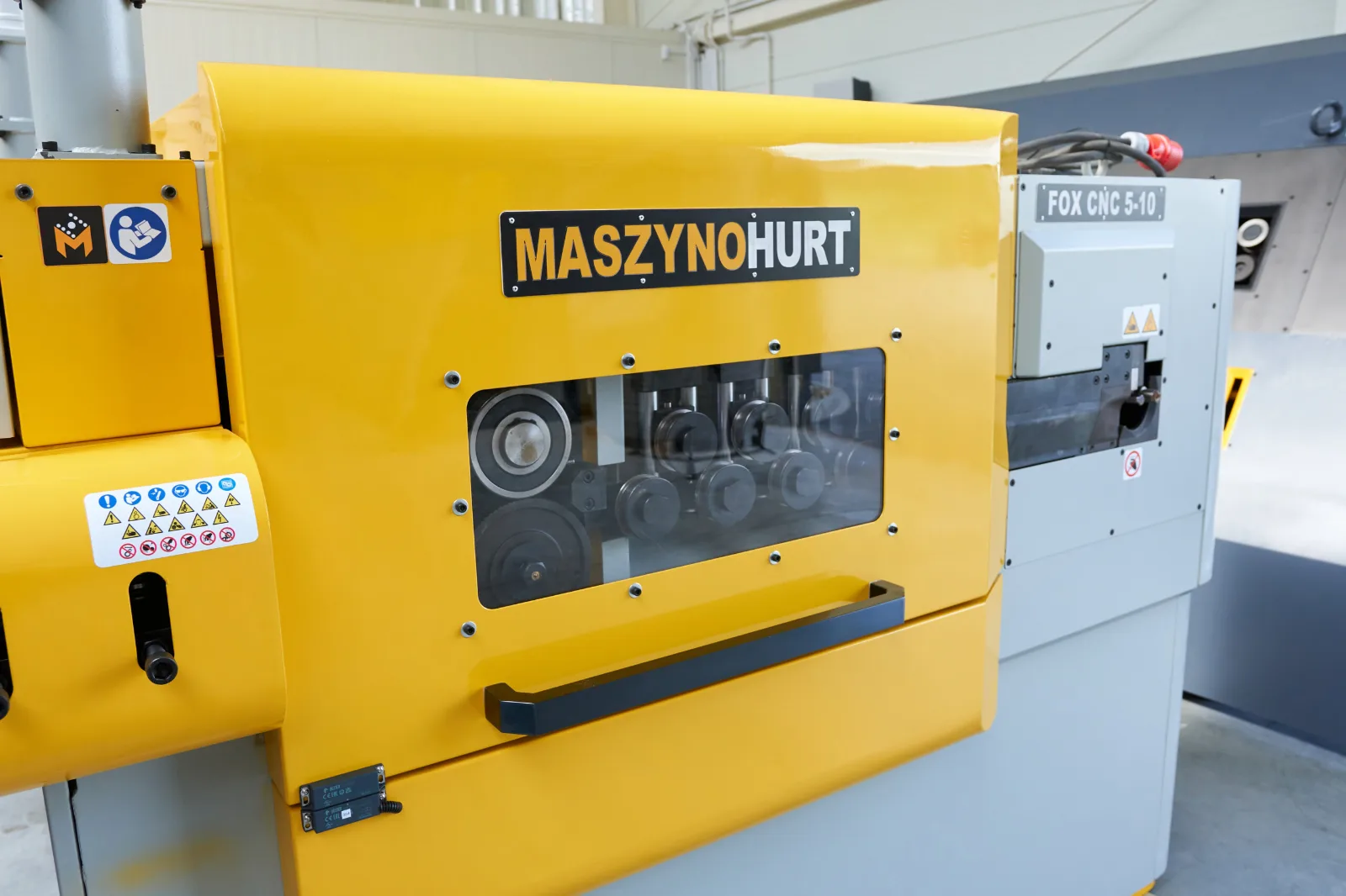 Masina de indreptat fier beton din colac FOX CNC 5-10 mm 6