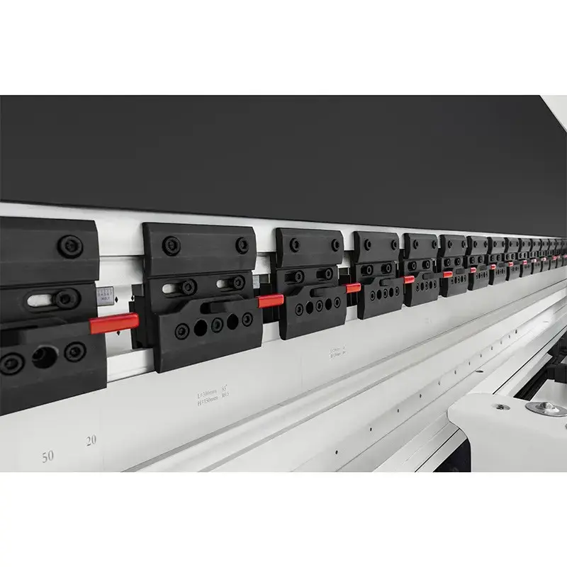 Abkant hidraulic CNC SERVO ELITE 130x3200 DA 53TX p4
